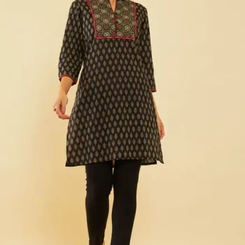 Black Cotton Floral Printed Short Kurta With Sequins