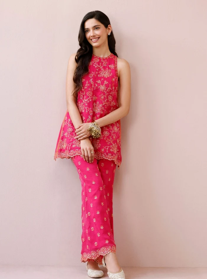 3_d8a42ee6-f9ea-435a-974c-eedd217d8360-1.webp